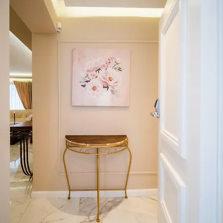 Апартамент Paradise Center Premium 1