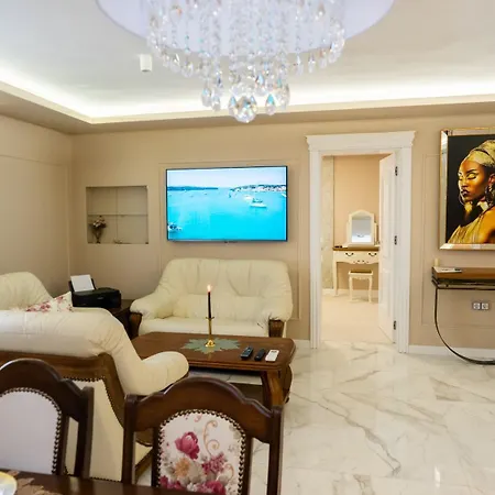 Paradise Center Premium 1 Apartment